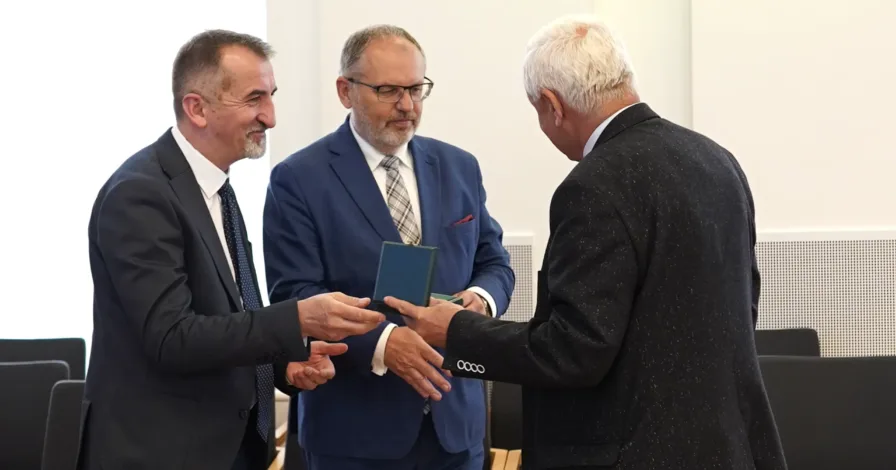 Seznamte se s osobnostmi, které v roce 2023 ČAZV ocenila za jejich přínos k rozvoji vědy a výzkumu v agrárním sektoru
