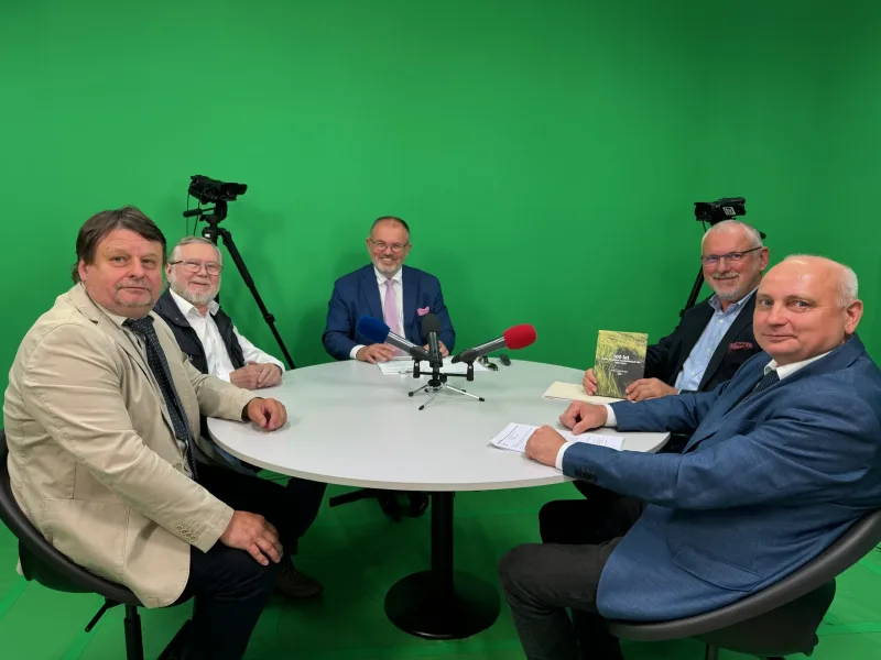 Rozhovory se zástupci předsednictva ČAZV v TV Zemědělec