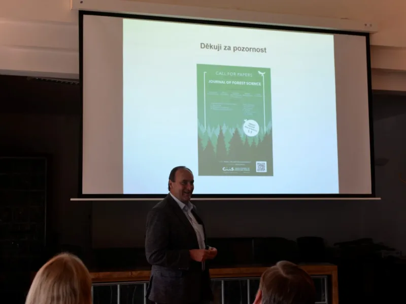 Prezentace časopisu Journal of Forest Science na konferenci pěstitelů lesa ve Křtinách