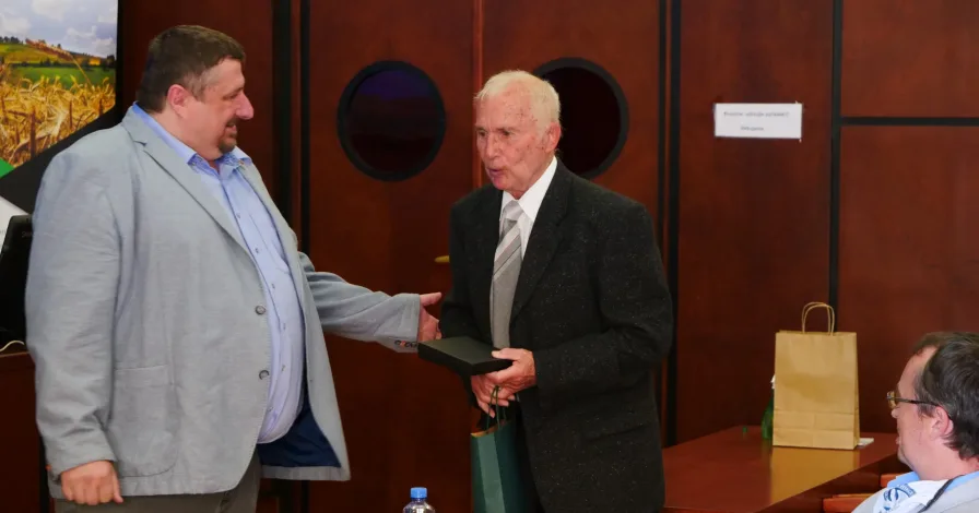 Medaili Josefa Hlávky v roce 2020 získal také profesor Květina